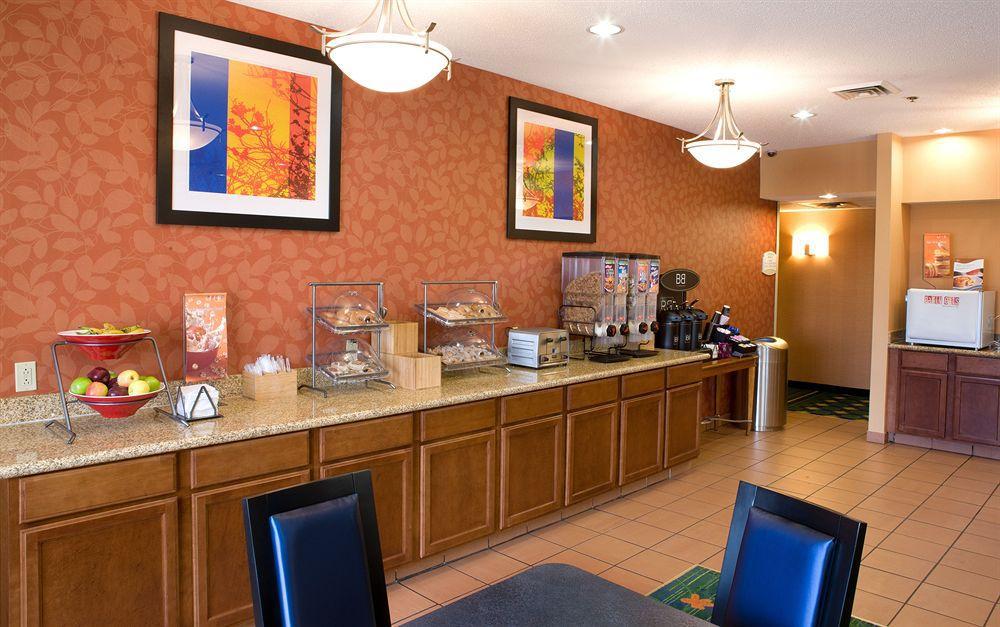 Fairfield Inn by Marriott Richmond New Paris Exterior foto